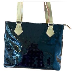 Arcadia Black Leather Zipper Double Handle Inner Pockets Shoulder Bag